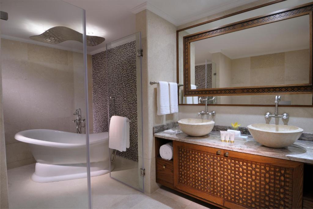 Al Bidda Boutique Hotel Doha Bagian luar foto
